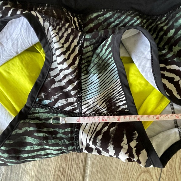 Lululemon Seawheeze Speed Shorts - Tofino Teal - Picture 6 of 9